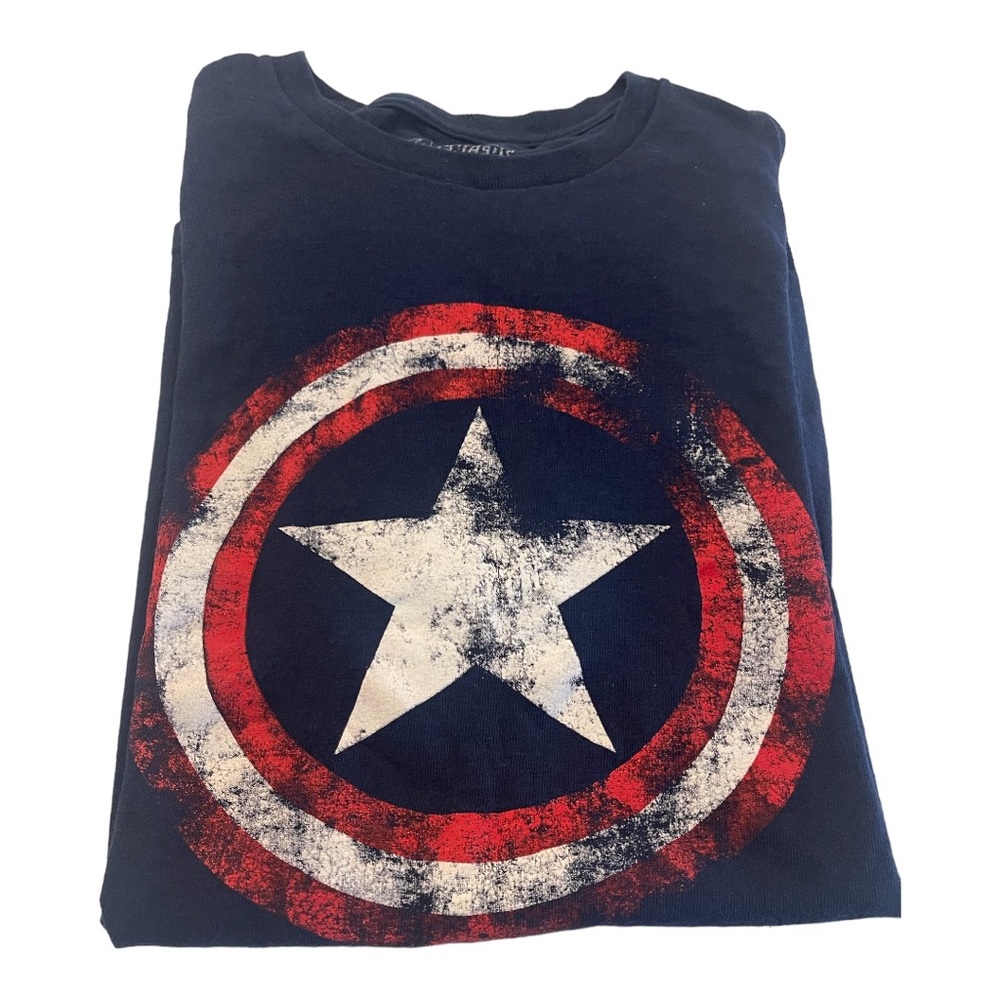 Avengers Graphic T Shirt Sz M